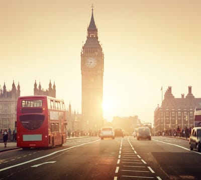 Big Ben en Westminster Bridge bij zonsondergang in Londen - Fotobehang (in banen) - 250 x 260 cm