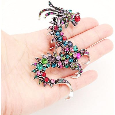 Broche Dragon Vintage Colorée Strass pour Dames Broche Corsage Décoration Pin pour Fête Banquet Costume Manteau Robe beige