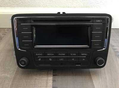 Radio - Cd Speler - Bluetooth - Carkit- Audio - Streaming - AD - Geschikt voor Vw - Golf 5