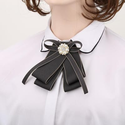 Stoffen Strik Cravat Broche Kristal Parel College Stijl Shirtkraag Spelden Voor Dames Mode Broches Sieraden Accessoires