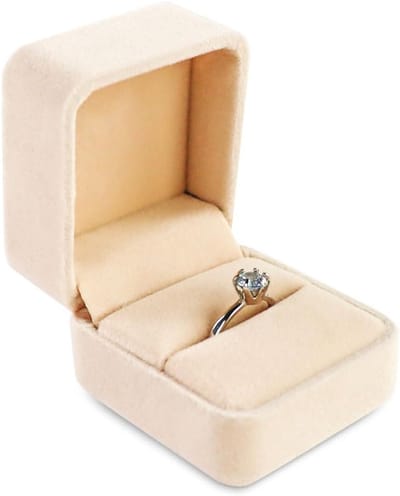 Elegante Ringdoos van Velvet voor Trouwen en Verlovingen - Perfect voor Ringen en Voorstellen (Beige)