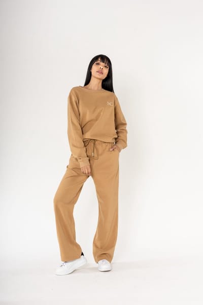 Nina Carter | Huispak - Jogging pak | rechte pijpen | 2 delig |Camel| M