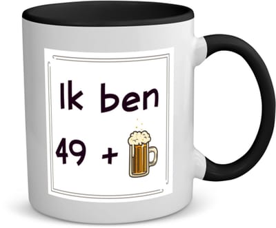 Akyol - ik ben 49 + 1 koffiemok - theemok - zwart - 49+1 - mensen die 50 zijn geworden - 50 jaar sarah en abraham cadeau - jubileum man en vrouw - verjaardags - grappige tekst - jarig - verjaardag - 350 ML inhoud