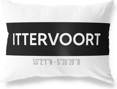 Tuinkussen ITTERVOORT - LIMBURG met coördinaten - Buitenkussen - Bootkussen - Weerbestendig - Jouw Plaats - Studio216 - Modern - Zwart-Wit - 50x30cm
