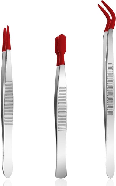 Set van 3 rubberen pincetten met rode siliconen coating voor knutselen, sieraden, wimpers en stickers