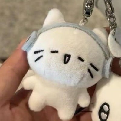 Schattige Koptelefoon Kitten Koppeltje Sleutelhanger Mini Huilende Kat Pop Pluche Sleutelhanger Cartoon Hond Bij Tas Hanger Bedels Rugzak Decoratie Earphone Cat gray