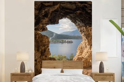 Behang - Fotobehang Water - Grot - Natuur - Landschap - Breedte 160 cm x hoogte 240 cm