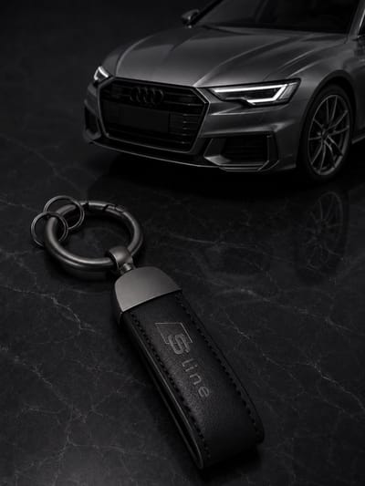 Sleutelhanger geschikt voor Audi S-line - Alcantara – Hoge Kwaliteit Set | High Quality Keychain | Porte-Clés Haute Qualité