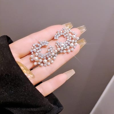 Boucles d'oreilles perles de luxe léger pour femmes, plaqué platine de qualité supérieure avec diamants, aiguille en argent S925, boucles d'oreilles cercle en zircon beige