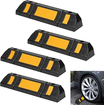 4-delige Wielstopper voor Parkeerbegrenzing en Rijbescherming - Rubberen Garagestopper met Reflecterende Strepen - 60 x 12 x 10 cm