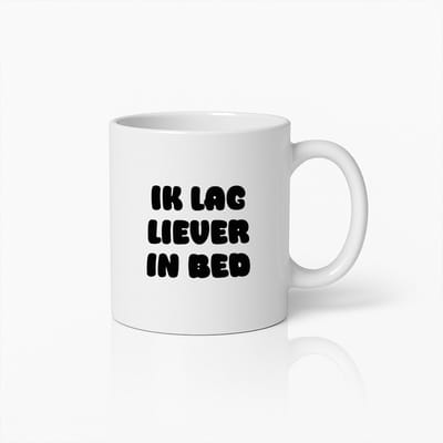 Ik Lag Liever in Bed – Grappige Koffiemok voor Luiere Ochtenden – Perfect Cadeau voor Relax Liefhebbers
