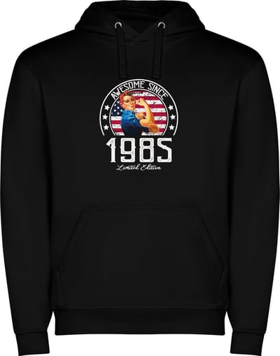 Zwarte unisex hoodie met “ Kleurrijke Awesome Since 1985 Limited Edition – Leeftijd – Verjaardag “ Print Full Color Color merk Roly maat S