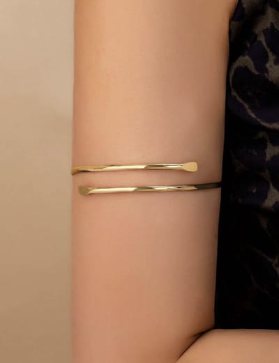 Armband - bovenarmband - armmanchet - armband met slangendesign - belly chain - sieraden - festival - sjaaltje - ketting - armband - armband dames - enkelbandje - sjaal - ventilator - powerbank - handchain - handketting - pride