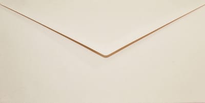 Gladde Beige enveloppen A4 - 110 x 220 mm - 25 stuks - NK natgelijmde - 120 gram - Keaykolour - Netuno