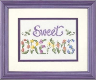 Borduurpakket EMBROIDERY Dimensions - FLOWERY SWEET DREAMS - platsteek en steelsteek, voorbedrukte stof.