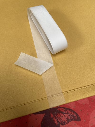 Maroyathome - Strijkband - Gordijnband - 10 Meter - Voor Inkorten - 2,5 cm breed - met schutpapier - 1 stuks