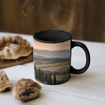 Magische Mok - Foto op Warmte Mokken - Koffiemok - Toscaans - Landschap - Heuvels - Magic Mok - Beker - 350 ML - Theemok