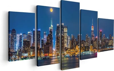 Artaza Canvas Schilderij Vijfluik Verlichte Skyline Van New York Met Volle Maan - 100x50 cm - Wanddecoratie Woonkamer - Schilderijen - Muurdecoratie