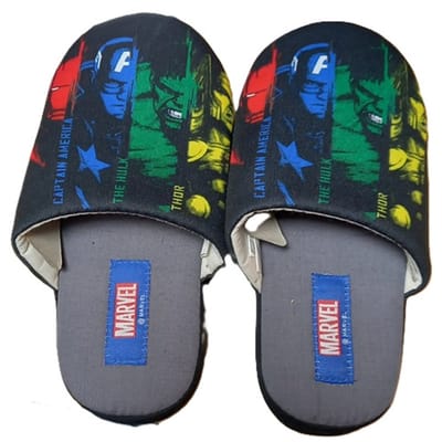 Marvel - The Avengers - pantoffels - sloffen - huisschoenen - slippers - maat 29/30