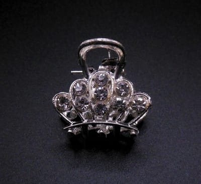 Haarklem metaal klein zilver met diamanten oplopend