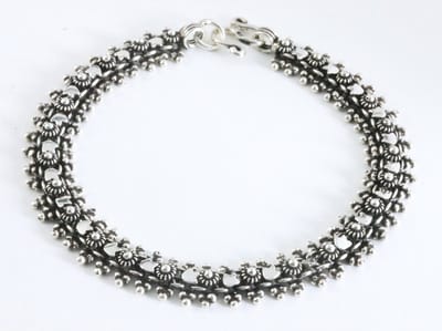 Fijn bewerkte zilveren armband - lengte 17 cm