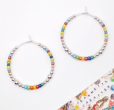 Jeannette-Creatief - Beach - Zomer Carnaval 02 - Gekleurde oorringen - Oorringen - Oorhangers - Oorbellen - Brasil - Rio - Ibiza Chic Sieraden - Dresscode IBIZA Chic – Ibiza Chic - Boho Chic – Bohemien - Ibiza Style - Carnaval - Carnavalskleding