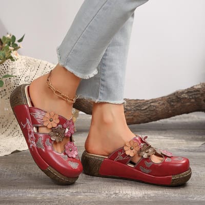 Etnische stijl Pruimenbloesem Totem Dikke zool Coole slippers voor dames Zomer Nieuwe stijl Matsuke Heel Baotou Slippers voor dames Antislipslippers 37 rood