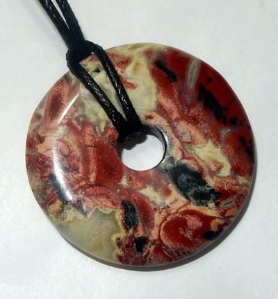 Jaspis Breccie 38 mm. Donut Hanger