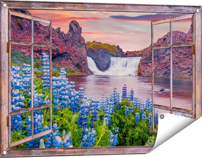 Gards Tuinposter Doorkijk Waterval met Blauwe Lupine Bloemen - 90x60 cm - Tuindoek - Tuindecoratie - Wanddecoratie buiten - Tuinschilderij