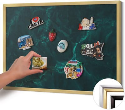 Wallfluent - Groente Magneetbord Met Decoratieve Patronen - 70 cm x 50 cm - Magneetbord met Gouden Frame - Flessengroen marmer - Magneetbord voor Foto's en Notities - Magnetisch Bord Foto Bevestiging - Magneetbord voor Reissouvenirs