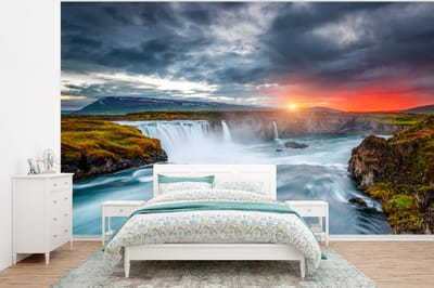 Behang - Fotobehang Waterval - Zonsondergang - Natuur - Water - Breedte 320 cm x hoogte 240 cm