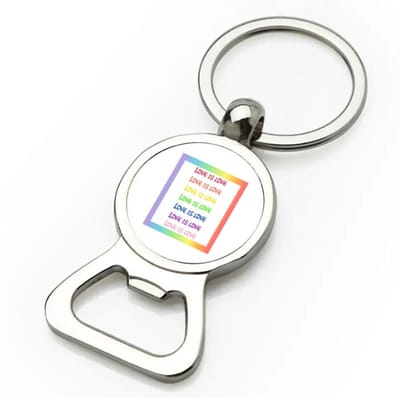 Akyol - lgbtq cadeau - flesopener - Lgbt - queer - met opdruk - lgbt - love is love - pride month - lgbtq vlag - gay pride - met tekst - opdruk - leuke pride spullen - verjaardag - cadeau - gift - 9 bij 3 cm