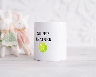 Akyol - super trainer Spaarpot - Sport - coach - tennisbal - trainer - geschenk - verjaardag - love gift - 350 ML inhoud