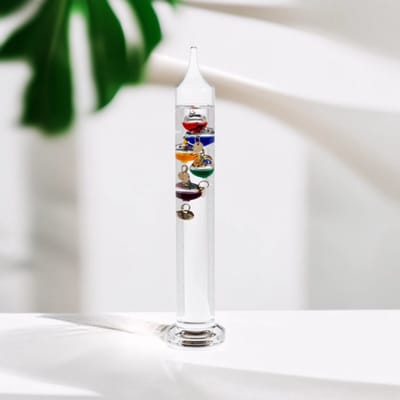 Glazen Galileo Thermometer – 28 cm – Decoratieve Temperatuurmeter – Kleurrijke Zwevende Bollen – Wetenschappelijk Design – Perfect Cadeau