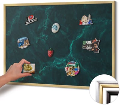 Wallfluent - Groente Magneetbord in Stijlvolle Kleuren - 100 cm x 70 cm - Magneetbord met Gouden Frame - Flessengroen marmer - Magneetbord voor Herinneringen - Magneetbord voor Foto's en Notities - Magnetisch Bord voor Magneten