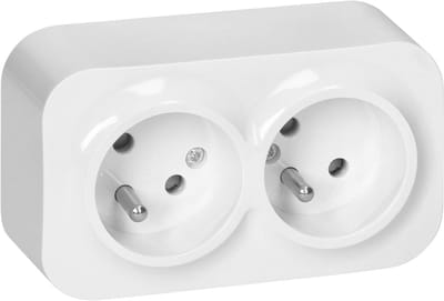 Dubbel Stopcontact Type E - Glanzende Opbouw Socket voor Betrouwbare Stroomvoorziening 16A/230V