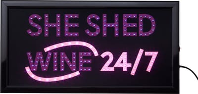 Led bord -  She-Shed - led sign - Led bord womancave- Light box - Led verlichting - Bar accessoires - Bar/cafe - Led lampjes - Roze - Paars - Led borden - Cave & Garden