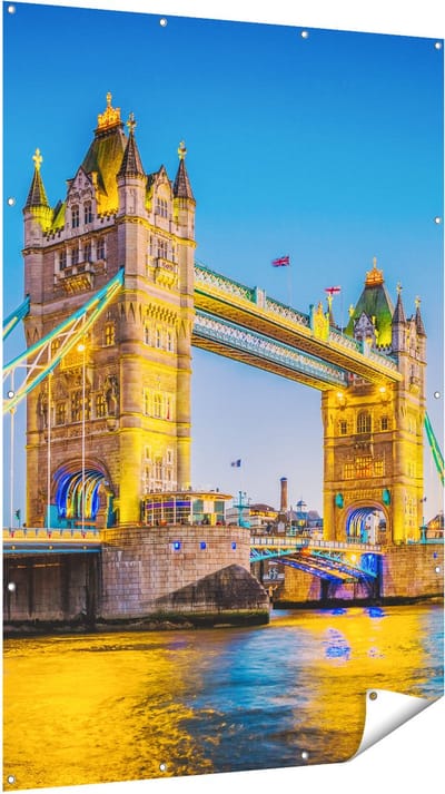 Gards Tuinposter Tower Bridge in Londen met Verlichting - 120x180 cm - Tuindoek - Tuindecoratie - Wanddecoratie buiten - Tuinschilderij