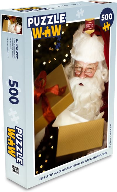 Puzzel Een portret van de kerstman terwijl hij kerstcadeautjes opent - Legpuzzel - Puzzel 500 stukjes - Kerst - Cadeau - Kerstcadeau voor mannen, vrouwen en kinderen