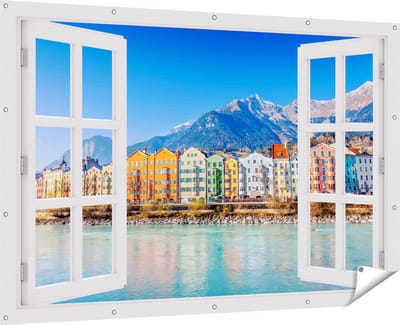 Gards Tuinposter Doorkijk Gekleurde Huisjes in Innsbruck, Oostenrijk - 180x120 cm - Tuindoek - Tuindecoratie - Wanddecoratie buiten - Tuinschilderij