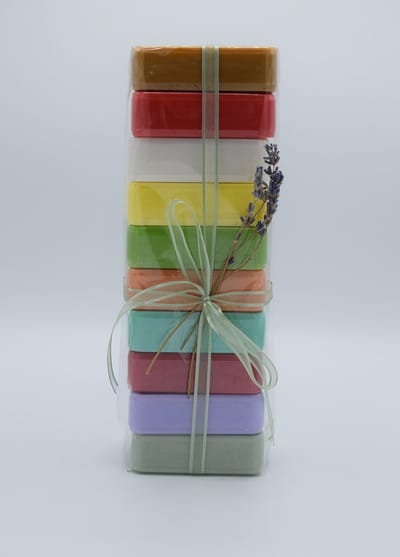 Cadeau geschenk pakket met 10 stukken Savon de Provence Zuid-Frankrijk origineel natuurlijk geschenk