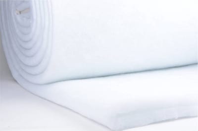 Fiberfill / Dacron 100g/m² - per meter - 160cm breed - Stoffering - opvulling - Brandvertragend - GOEDKOOP