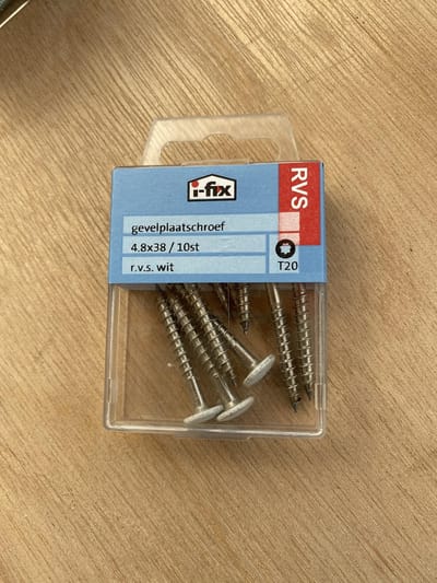 Gevelplaatschroe.f 4.8x38mm. lang. Torx-T-20. RVS-A2. Wit. 10 stuks. Ifix.