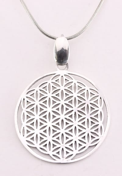 Zilveren levensbloem hanger aan ketting