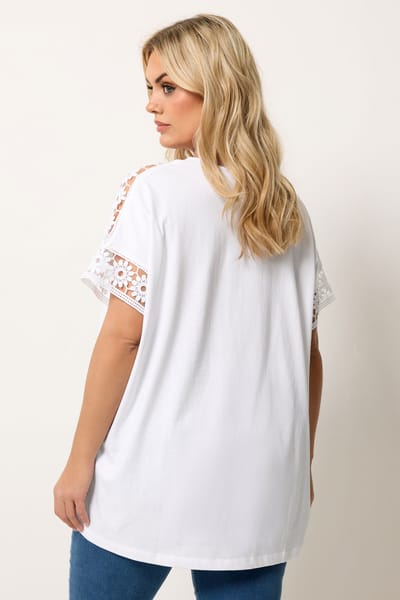 Yours Recht Tshirt Met Gehaakte Inzet Van Bloemenmotief In Wit Size 54-56