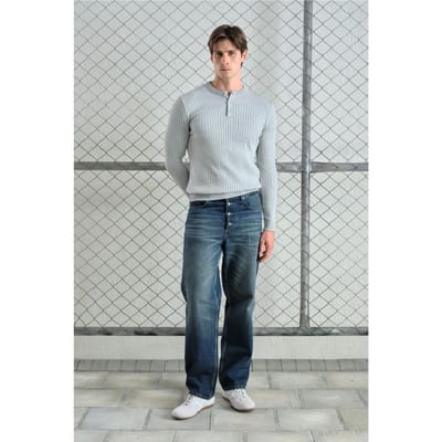 Slim Fit Crew Neck T-Shirt met Knopdetail