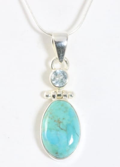 Zilveren hanger met groene Mohave turkoois en blauwe topaas aan ketting