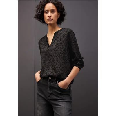 Leo blouse met gespleten hals