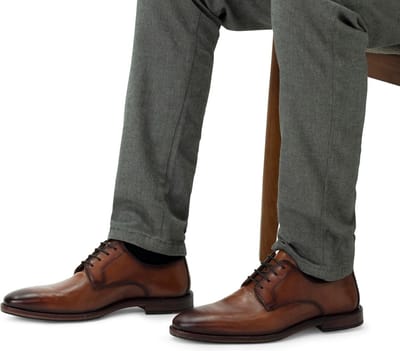 Manfield - Heren - Cognac leren veterschoenen - Maat 45