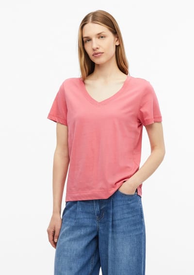 Dames T-shirt van zacht katoen met V-hals en zijsplit s.Oliver